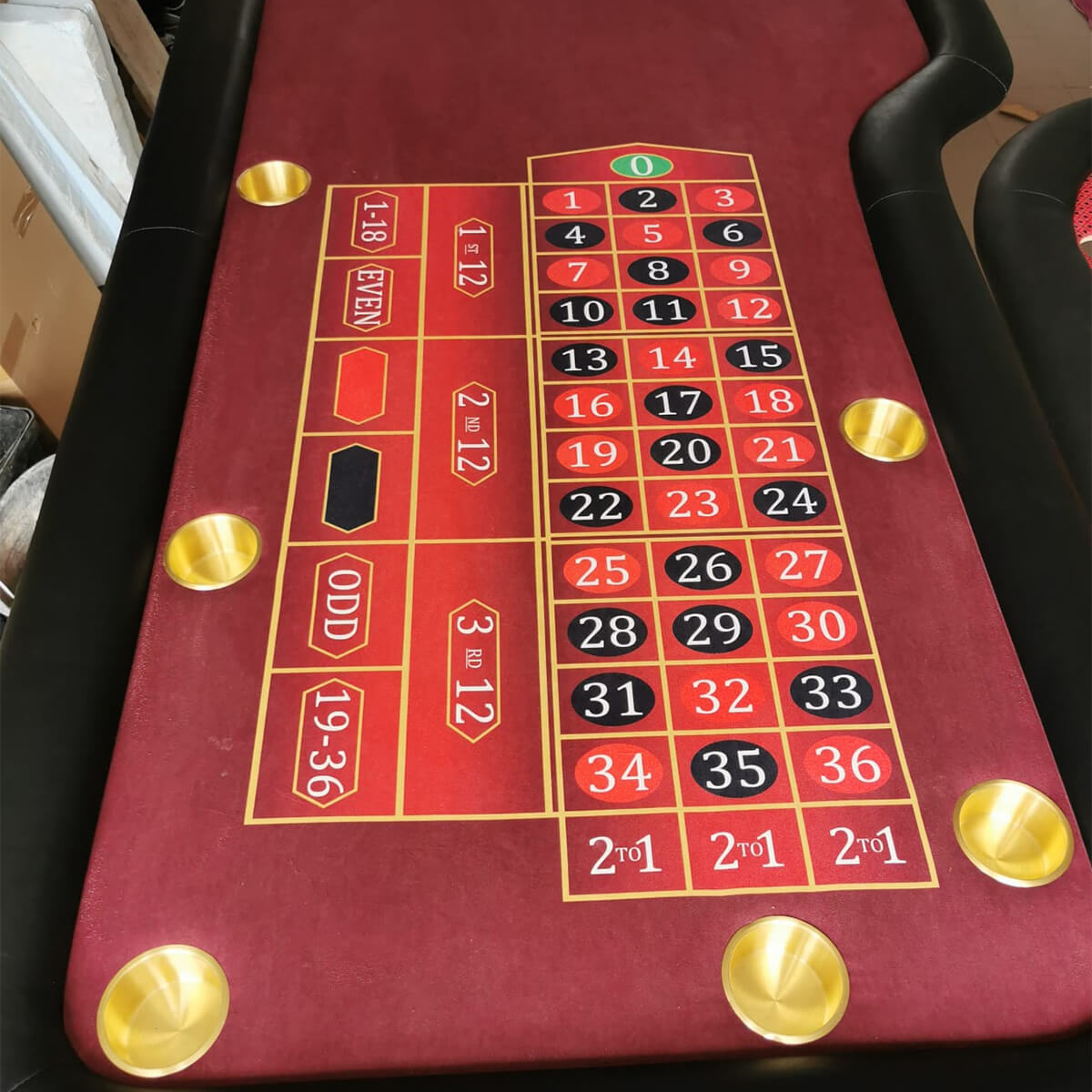 Stół do ruletki sukno premium, wysoka banda z przeszyciem, nogi drewniane