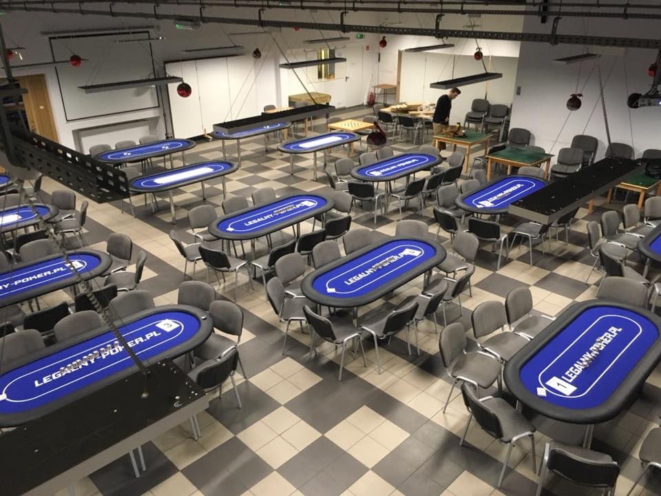 stoły pokerowe dla legalny poker - realizacja Fama Game Tables