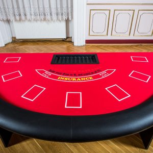 Blackjack Table – Standard Felt, Velvet-Clad Legs