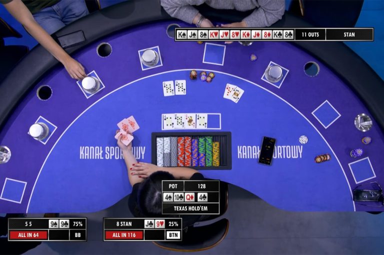 Custom-made table by Fama Game Tables