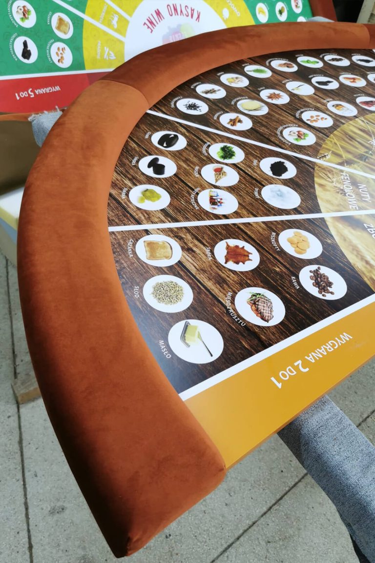 Custom-made table by Fama Game Tables